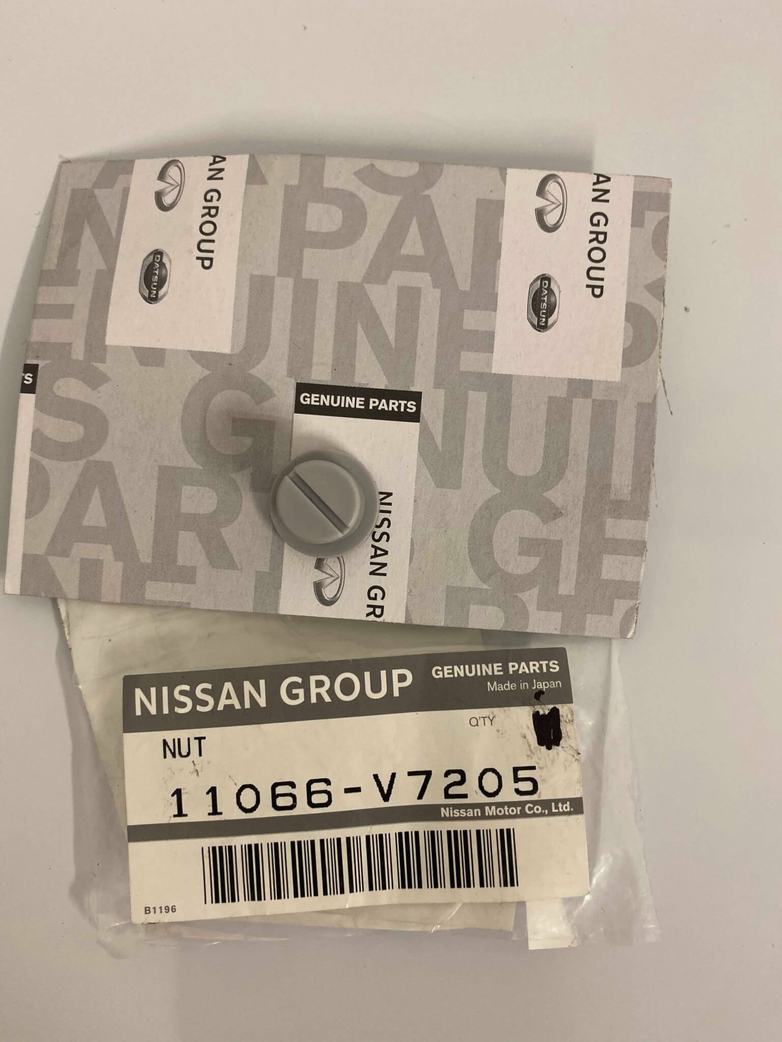 Genuine Nissan Patrol GQ GU TD42 RD28 Glow Plug Nut (11066V7205) Gold